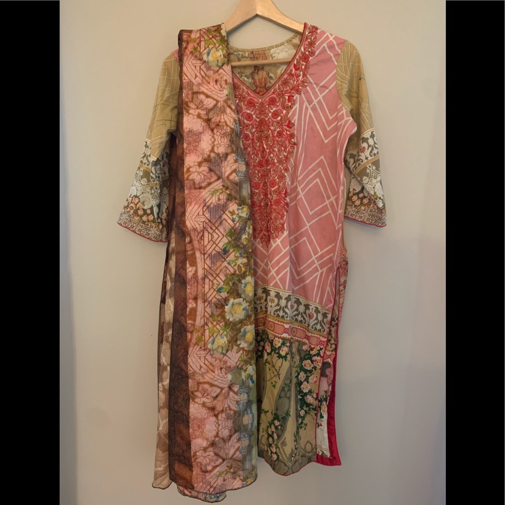 Indian/Pakistani 3 piece Salwar Kameez dress